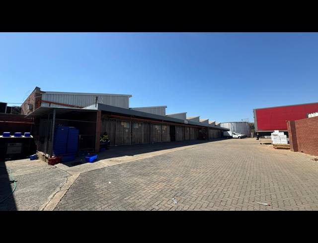 3,640M² WAREHOUSE TO LET IN HERMANSTAD